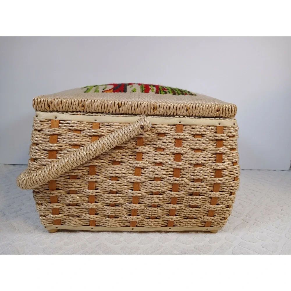 JCPenney Embroidered Farmhouse Wicker Sewing Notions Craft Basket w/Lid 10